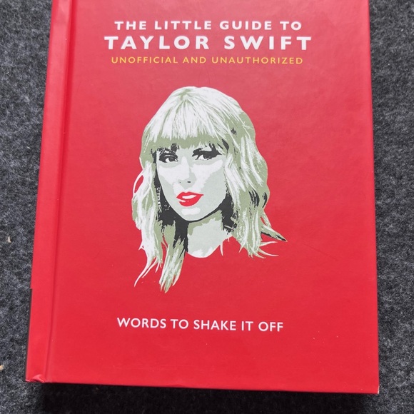 Taylor swift bundle. Popcorn bucket. Book. Keychain - Picture 2 of 3